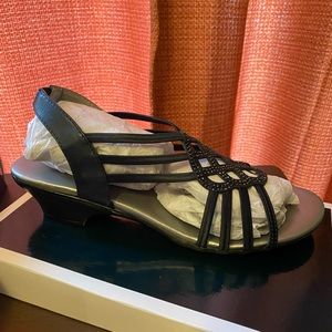 Karen Scott Elinoor sandals. Navy Blue. Size 9.5.